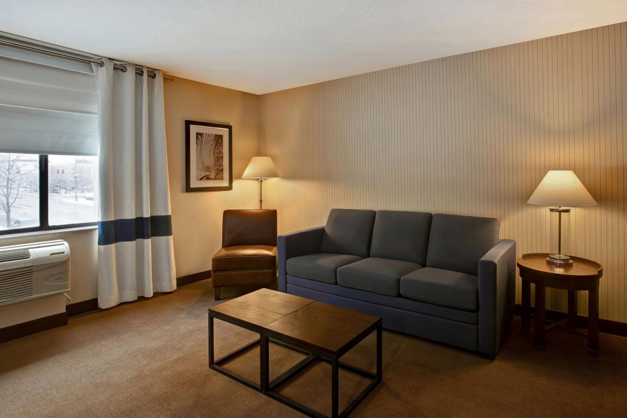 Four Points By Sheraton Peoria Exteriör bild